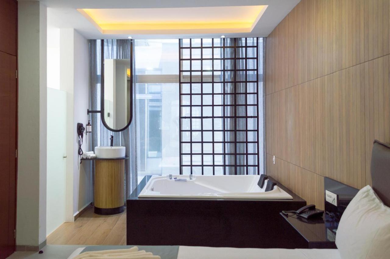 Millenium Hotel del amor